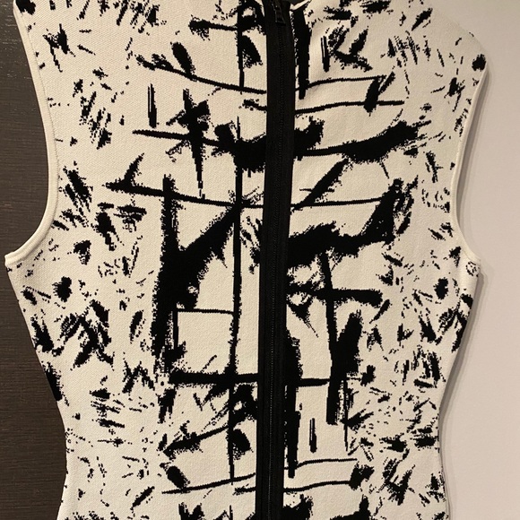 BCBG MaxAzria Bodycon Dress size M - Picture 2 of 4